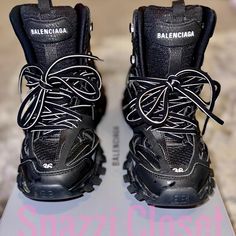 Great Condition Only Worn 3 Times Too Small For Me. The Soles Were Removed But I Will Try To Find Them Or Replace Them Upon Request Otherwise, They Are Sold As Is Comes With Box And Drawstring Bagsize 36 =6/6.5 Shoes Balenciaga, Balenciaga Women, Balenciaga Shoes, Sneaker Boots, Womens Shoes Sneakers, Drawstring Bag, Balenciaga, Shoes Sneakers, Hiking