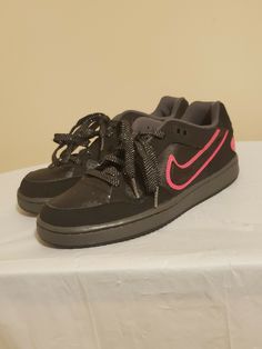 Nike Force Classic Sneakers Black/Pink 616496-060 Girls Youth size 5.5Y. Condition is "Pre-owned". Shipped with USPS Priority Mail. Pink Low-top Skate Shoes For Skateboarding, Casual Pink Lace-up Skate Shoes, Sporty Pink Sneakers For Skateboarding, Pink Round Toe Sneakers For Skateboarding, Pink Sneakers For Skateboarding, Pink High-top Skate Shoes For Skateboarding, Casual Pink Skate Shoes For Streetwear, Casual Pink Skate Shoes For Sports, Pink Skate Shoes With Laces For Sports