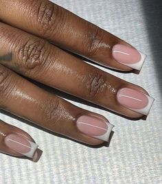 Gel Nails Short French Tips, Biab French Tips, French Nails Black Women, Curved French Tip Nails, Dip Nails French Tip, Biab French Tip, Short Square French Tip Nails, Square Nails For Summer, White Tip Acrylic Nails