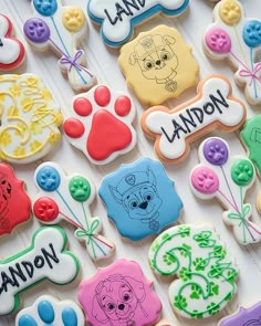 Paw Patrol Royal Icing Cookies, Paw Patrol Decorated Cookies, Paw Patrol Cookies Decorated, Galletas Paw Patrol, Gemstone Cookies, Paw Patrol Sugar Cookies, Paw Patrol Treats, Paw Patrol Birthday Decorations, Royal Frosting