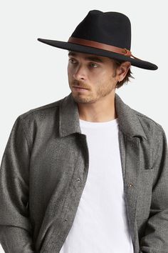 The Field Proper is a refined flat-brim hat with a strong center crease. Designed with Australian-sourced wool felt and accented with a genuine leather strap with tails. Customize your fit with the adjustable Velcro strap under the inner sweatband and wear this one everywhere. 100% Australian wool felt 100% genuine leather band with tails Metal headwear plaque Adjustable Velcro strap under sweatband Hat Outfit Men, Elegant Hat, Camp Brand, Packable Hat, Flat Brim Hat, Elegant Hats, Flannel Jacket, Wedding Hats, Outfits With Hats