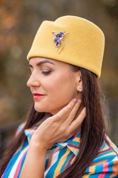 Elegant Yellow Brooch Modern Wool Women Pillbox Hat, Ladies Dress Kentycky Hat READY to SHIP - Etsy Ukraine Elegant Cap Hat As Gift, Handmade Fascinator As Gift, Elegant Gift Cap Hat, Hat Party, Pillbox Hat, Ladies Dress, Pill Boxes, Party Hat, Party Hats