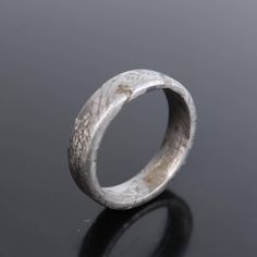 Material: Iron meteorite (mainly iron and nickel) Shape: Circular Purpose: Ring Ring size:5.5(US) Inner diameter: 16.3mm Width: 4mm Thickness: 1mm Please note that this product has some defects, please look at the photos and videos carefully, thank you for your cooperation! Meteorite Fossil Ring, Iron Meteorite, Meteorite Ring, Ring Ring, Dream Clothes, Wedding Shop, Favorite Things Gift, Labour Day, Beauty Book