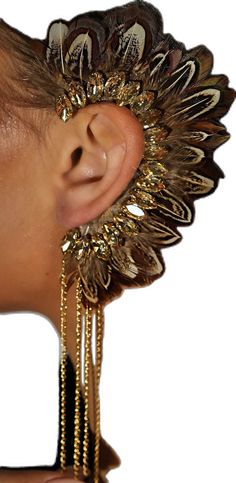 Glamorous Metal Jewelry For Festival, Trendy Dangle Cartilage Earrings For Party, Glamorous Festival Body Jewelry With Bling, Gold Ear Cuff For Pierced Ears For Party, Gold Pierced Ear Cuff For Party, Trendy Metal Ear Cuff For Party, Bohemian Dangle Body Jewelry For Parties, Trendy Gold Ear Cuff For Party, Gold Trendy Party Ear Cuff