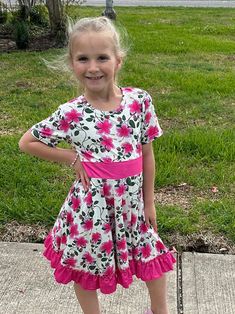 Pansies twirl dress. T shirt style sleeves, huge twirl, soft and stretchy material. Dress T Shirt, Lafayette La, Twirl Dress, T Shirt Style, Style T Shirt, Pansies, Stretchy Material, Shirt Style, Beauty Book