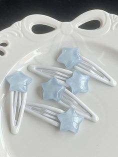 Blue Acsesuares, Accories Accessories, Aesthetic Blue Accessories, Pastel Blue Accessories, Cute Blue Accessories, Star Accessories Aesthetic, Blue Assessories, Blue Aesthetic Things, Cute Clips For Hair