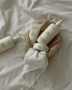 Beige Skin, Workout Aesthetic, Winter Aesthetic, Baby Body, Free Baby Stuff, Moisturizer Cream, Fragrance Free Products, Body Wash, Body Lotion