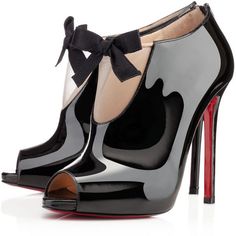 Christian Louboutin Estanodo ($1,075) ❤ liked on Polyvore featuring shoes, boots, ankle booties, heels, booties, christian louboutin, black, ankle boots, black booties y black platform boots Black And White Heels, Christian Louboutin Outlet, Christian Louboutin Boots, Boots Tall, Boots Platform, Christian Louboutin Heels, Louboutin Heels, Eve Outfit, Boots Mens