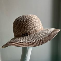 New Without Tags! Magid Hats 100% Paper Wide Brim Hat 100% Paper Woven Hat Natural Neutral 2 Tone Wide Brim Flexible Pliable Tags: Magid Hats, Sunhat, Paper Hat, Floppy Hat, Summer Hat, Women's Hat, Straw Colored, Sun Protection, Beach, Park, Picnic, Picnic Core, Picnic Style, Camping, Party, Pool Party, Golfing, Gardening, Preppy, Quiet Luxury, Old World Money, Coquette, Girlcore, Summer, Summer Vacation, Travel Casual Lightweight Beige Hat, Brown Wide Brim Sun Hat For Everyday, Classic Beige Sun Hat With Upf 50+, Everyday Brown Wide Brim Sun Hat, Lightweight Cream Hat For Outdoor, Adjustable Beige Sun Hat For Everyday, Brown Summer Straw Hat For Everyday Wear, Beige Sun Hat, One Size Fits Most, Brown Summer Straw Hat For Everyday