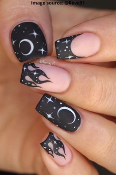 Maquillage Yeux Cut Crease, Super Scary, Witchy Nails, Goth Nails, Nail Tattoo, Designs Nail, Nails 2023, Halloween Nail Designs, Art Easy