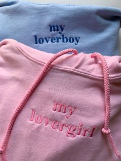 "my loverboy" "my lovergirl" Embroidered Matching Set Aesthetic Hoodies Designs, Cute Stuff For Girlfriend, Matching Couples Stuff, Couple Things Matching, Couple Hoodies Relationships, Matching Things With Boyfriend, Couples Hoodies Aesthetic, Cute Matching Hoodies, Gifts To Give Boyfriend