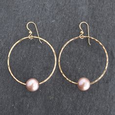 Classic circle hoop earrings are hand forged, shaped and textured for a beautiful reflective finish. This is made from you choice of gold fill or sterling silver. This material will NOT TARNISH and can even get wet! Pearls are 9.5-10mm natural colored Edison pearls. These are a high-quality pearl with beautiful and soft rosy color. Rose Gold Hammered Small Hoop Earrings, Handmade Elegant Hoop Earrings, Elegant Handmade Open Circle Hoop Earrings, Hammered Open Circle Hoop Earrings For Gift, Hammered Rose Gold Hoop Earrings Gift, Elegant Hand Forged Round Hoop Earrings, Hammered Open Circle Hoop Earrings As A Gift, Elegant Hand Forged Circle Earrings, Gift Hammered Open Circle Hoop Earrings