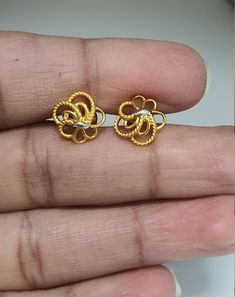 22K Yellow Gold Flower Stud Earrings  Metal :22K Gold 916   Gold Weight: 3.0 grams Earrings Diameter -9.7 mm   Packaging : Elegant Box  Shipping Free in UK Shipping World Wide : See Policy Payment : PayPal, Credit Card, Bank Transfer Returns Policy : 14 Days Hassle Free Returns for 100% Refund   To try this item Or View More from our collections  Please Visit Our North West London Showroom Yellow Gold Plated Flower Earrings For Anniversary, Gold Round Flower Earrings For Anniversary, Yellow Gold Flower-shaped Earrings For Anniversary, Anniversary Yellow Gold Flower Shaped Earrings, 22k Gold Anniversary Earrings, Anniversary Yellow Gold Hallmarked Flower Earrings, Traditional Gold Flower Earrings, Traditional Yellow Gold Flower-shaped Earrings, Elegant Yellow Gold Dual-tone Earrings