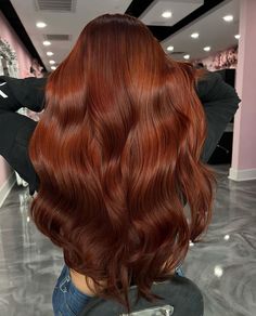 Pelo Color Vino, Copper Brown Hair, Copper Hair Dark, Red Hair Looks, Red Copper Hair Color, Cinnamon Hair, Copper Red Hair, Red Hair Inspo