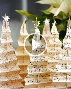 Marshmallow Crafts, Christmas Tree Village, Clay Christmas Decorations, Christmas Homescreen, White Christmas Trees, Christmas Tree Crafts, Aesthetic Christmas