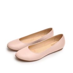 Diana - simple, comfy ballet flats are made of high-quality suede or grain leather. The insole made of a soft calfskin ensures comfort of use. A classic model in a rich colors perfect for bride and bridesmaids for comfy wear during wedding or after to change into. Sizes UK, EU, US and feet dimensions in centimeters and inches 3 UK / 36 EU / 5 US insoles length 24 cm = 9.4 inches 4 UK / 37 EU/ 6 US insoles length 24.5 cm = 9.6 inches 6 UK / 38 EU / 7 U insoles length 25 cm = 9.8 inches 7 UK/ 39 E Ballet Flats With Leather Sole And Low Heel, Soft Sole Closed Toe Ballet Flats, Medium Width Ballet Flats With Rubber Sole, Slip-on Ballet Flats With Leather Sole, Leather Sole Ballet Flats With Low Heel, Slip-on Ballet Flats With Removable Insole, Leather Wedding Flats With Leather Sole, Leather Flats With Leather Sole For Wedding, Leather Flats For Wedding