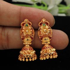 Beautiful 22 Karat Gold Handmade Earrings jhumki Traditional Design jewelry Gold Purity- 22k yellow Gold Length - 3 cm Width - 1.3 cm Weight - 8.17 grams approx 3 Grams Gold Earrings Indian, Indian Style Wedding, Gold Jhumka, Gold Jhumka Earrings, Handmade Gold Jewellery, Earrings Chandelier, Jhumki Earrings, Jhumka Earrings, Design Jewelry