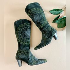 Gorgeous Boots! E Davis X Artemis. Made In Turkey. Deep Green & Black. Velvet Outer With Intricate Floral Embroidery. Pointed Toe. Rear Zip Access. Stacked Heel. Genuine Leather. Size 38 / 7.5 Approximate Measurements... Shaft: 16” Heel: 2.5” Very Gently Preloved. May Be Some Minor Signs Of Wear But No Flaws To Note. Please See Photos For Condition. **First Poshmark Purchase? Use Discount Code Maysbabecave At Sign Up For $10 Off** Witchy Glam Boho Cottage Core Costume Cosplay Jewel Tone Royal Adventure Bohemian Goth Voodoo Witch Wiccan Dress Up Garden Moss Witches Beetlejuice Moody Woods Wicked Wizard Of Oz Charm Woods Forest Mermaid Western Paisley Nashville Austin Wednesday Witch Cottage Core Costume, Wiccan Dress, Wednesday Witch, Forest Mermaid, Voodoo Witch, Western Paisley, Boho Cottage Core, Bohemian Goth, Artemis Design