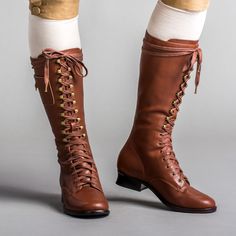 Onward to adventure in the stunning reproduction Bessie Vintage Aviator Boots! These beautiful all-leather boots are carefully recreated from two pairs of original 1930s women's sporting boots right down to the nifty side pocket. We've named these vintage reproduction boots after Bessie Coleman, the first Black and Indigenous American woman to hold a pilot's license. Bessie traveled to France in 1920, learning to fly a Nieuport 564 biplane, and earning her aviation license from the Fédération Aé 1920 Boots Women, Aviator Boots, Aviator Costume, Ideas Carnaval, Edwardian Aesthetic, London Clothes, Bessie Coleman, American Duchess, Button Boots