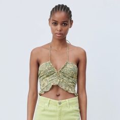 New With Tags Chic Yellow Crop Top, Fitted Yellow Zara Top, Yellow Stretch Zara Top, Zara Green Cropped Top, Zara Green Crop Top For Spring, Trendy Yellow Zara Top, Zara Green Summer Crop Top, Zara Yellow Spring Tops, Green Zara Crop Top For Summer