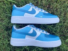 Fly high in Blue Sky Custom Air Force 1s. Take the streets by storm with these powerful shoes, featuring a bold blue sky hue. Explore new depths of style and challenge yourself to reach the peak of fashion. Soar above the rest in the Blue Sky Custom Air Force 1s! ☁️ 🔥 100% genuine, Brand New.👟 Custom sneakers.💫 Every pair is hand-made to order.✨ Best quality waterproof and scratch-proof paints used.✨ 1000+ satisfied customers across various platforms. 🌎Free worldwide shipping,shipping within Blue Low-top Sneakers For Outdoor, Blue Dynamic Lace-up Custom Sneakers, Blue High-top Custom Sneakers With Fade-resistant, Blue Fade-resistant Sneakers For Streetwear, Fade-resistant Blue Sneakers For Streetwear, Blue Fade-resistant Lace-up Custom Sneakers, Blue Casual Custom Sneakers With Translucent Outsole, Blue Mid-top Custom Sneakers With Rubber Sole, Custom Blue Mid-top Sneakers With Rubber Sole