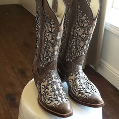 These Mexico Made Boots Are Very Fancy! Very Detailed. Perfect To Dress Up Or Dress Down And Be The Star Of The Show! Never Worn. Were Brought From Mexico. The Brand Is Cruzalta. Leather Very Well Made! Elegant Round Toe Boots For Rodeo, Elegant Fitted Boots For Ranch, Beige Fitted Western Boots, Fitted Beige Western Boots, Fitted Beige Boots For Ranch, Beige Fitted Snip Toe Boots, Fitted Beige Snip Toe Boots, Dressed Down, Very Well