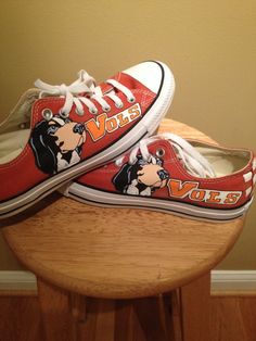 Custom one of a kind hand painted Tennessee Volunteer shoes. Can be painted on chucks, vans, toms, or Sperry's. When you order, specify size, color, and any art you want on your shoes. Don't like the team? Tell me what team you want. I will make it for you. The shoes are washable on gentle cycle and need to be air dried. Tennessee Vols, What Team, Hand Painted Shoes, Sneakers Athletic, Sneakers Mode, Tennessee Volunteers, Painted Shoes, Vans Authentic Sneaker, Converse Shoes