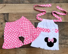 Minnie Mouse Outfit Minnie Mouse Birthday Party Theme, Disney Minnie Mouse Outfit, Bug Clothing, Minnie Mouse Outfit, Mouse Outfit, Minnie Mouse Theme, Minnie Mouse Outfits, Pink Minnie, Minnie Mouse Birthday Party