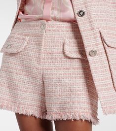 Fringed tweed shorts in pink - Versace | Mytheresa Pink Versace, Turtleneck Sweater Outfit, Versace Shorts, Versace Pink, Tweed Vest, Tweed Shorts, Classic Trench Coat, Versace Outfit, Tweed Coat