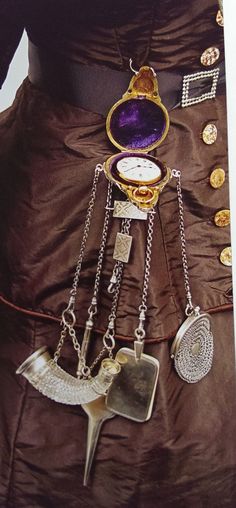 Chatelaine Diy How To Make, Istoria Modei, Messy Nessy Chic, Steampunk Costume, Larp