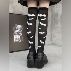 Brand New In Package, Soft Stretch Fabric, Cotton And Polyester Blend, Over The Knee Style. Paw Print Socks, Fishnet Ankle Socks, Leg Garters, Bat Print, Knit Leg Warmers, Style Gothic, Black Goth, Body Figure, Black Fishnets