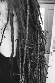 . Pretty Dreads, Green Dreads, Gothic Stuff, Dread Head, Natural Dreads, Dreads Girl, Beautiful Dreadlocks, Dreadlock Styles, Extension Ideas