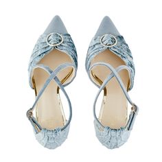 Description
Sizing / Details
Shipping / Return




CSROSS-STRAP POINTY TOE SHOES WITH BLOCK HEEL IN BLUE BROCADE VELVET WITH LACE


 Mediterranean freshness.

The Mediterranean Sea; symbol of culture, wealth and freshness is the source of inspiration for Promessa di Aqua, an elegant shoe with golden sparkles ideal for any bride who avoids the classic white shoe and wants to wear that special blue touch .
The ideal combination of Italian blue velvet and light gold mirror will make you stand out Sea Symbol, Italian Blue, Pointy Toe Shoes, White Shoe, Mediterranean Coast, Elegant Shoes, Mediterranean Sea, Gold Mirror, Toe Shoes