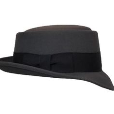 Versatile Hat For Formal And Casual Occasions, Everyday Wear Or Costume. Broadway Quality Made In Usa, 100% Wool Porkpie Hat. Color: Gray Size Guide: American / Nearest 1/8 Inch / Metric Cm / Size Code 6 3/4 21 1/8 54 Small 6 7/8 21 1/2 55 Small / Child L 7 21 7/8 56 Medium 7 1/8 22 1/4 57 Medium 7 1/4 22 5/8 58 Large 7 3/8 23 59 Large 7 1/2 23 1/2 Winter Top Hat With Short Brim, Classic Gray Fedora With Curved Brim, Gray Fitted Wide Brim Fedora, Classic Gray Wide Brim Fedora, Classic Gray Hat Bands With Flat Brim, Classic Gray Wide Brim Felt Hat, Classic Gray Flat Brim Hat Band, Vintage Gray Winter Hat, Classic Gray Hat With Short Brim