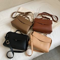 Bianco Women's Small Leather Crossbody Handbag | Ultrasellershoes.com – Ultra Seller Shoes Designer Vintage Fashion, Small Leather Bag, Chic Chic, Womens Designer Handbags, Beautiful Objects, Girly Bags, Elegant Bags, Fashion Tote Bag, Branded Packaging