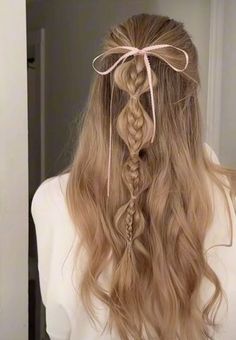 Difficult Hairstyles, Effortless Blonde, Djerf Hair, Djerf Style, Concert Hair, Interview Hairstyles, Haircut Selfie, Photo Hijab, Soft Balayage