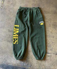 Sweat Pants Design Ideas, Graphic Sweatpants Men, Cool Joggers, Streetwear Sweatpants, Track Pants Mens