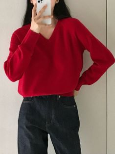 A soft and lightweight long sleeve wool cashmere blend V-neck knit top. Casual or dressed up, can be worn with pants, skirt or under a suit. Model is wearing MINUSEY ONE SIZE. ✔️ Free worldwide express shipping over $100✔️ Loved by 6,500+ customers✔️ Limited edition collections, maximum style⠀⠀⠀⠀⠀⠀⠀⠀⠀Stay ahead of the trend with can’t-find-anywhere-else staples. Your closet will thank you 💕 * MINUSEY ONE SIZE = EU 34-36, US 2-6* 90% Merino Wool / 10% Cashmere* Dry clean* Made in Korea - Model Height: 171cm/5'7" (US 2, EU 34) Winter V-neck Long Sleeve Sweater For Work, Wool V-neck Top For Winter, Winter V-neck Tops For Workwear, Winter V-neck Sweater For Workwear, V-neck Tops For Workwear In Winter, V-neck Tops For Winter Workwear, Winter Long Sleeve V-neck Sweater For Work, V-neck Winter Workwear Tops, Long Sleeve Cashmere V-neck Sweater For Work