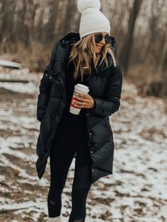 Faster shipping. Better service Cozy Accessories, Hiking Outfit Winter, Winter Outfits Cold, Snow Outfit, Moto Leggings, Winter Outerwear, Winter Stil, Mein Style, Down Parka