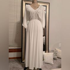 Beautiful Zara Long Dress, New, Size M. Elegant Midi Dress With Empire Waist For Day Out, Empire Waist Maxi Dress For Brunch, Flowy Empire Waist Maxi Dress For Brunch, Modest Flowy Dress For Date Night, White Modest Maxi Dress For Brunch, Modest White Maxi Dress For Brunch, Modest Stretch Dresses For Spring, Elegant Empire Waist Maxi Dress For Brunch, White Flowy Zara Dress