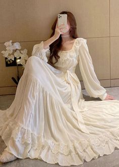 Ballet Inspired Fashion, Elegant Outfit Classy, Prom Dress Inspiration, Dreamy Dress, Lace Patchwork, Holiday Dress, Modest Fashion Outfits, 여자 패션, Fesyen Wanita