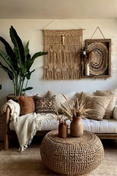 Warm and inviting boho wall art with natural materials and soothing colors. Cozy Decor, Soothing Colors, Natural Materials, Bohemian Style, Art Decor, Wall Art Decor