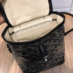 Charm - GOD Bags - 014 A+ Excellent Quality; Contact us if you've any questions in your mind. Goyard Bag, Closet Essentials, Branded Packaging, Ladies Handbags, Evening Clutch Bag, Tote Backpack, Luxury Items, Grade 1, Satchel Bags