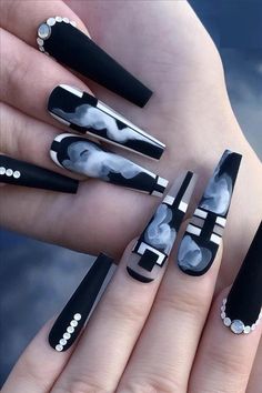 Nails Grunge, Gucci Nails, Unghie Sfumate, Long Acrylic Nail Designs, Pedicure Designs, Edgy Nails, Grunge Nails, Cute Acrylic Nail Designs, Long Acrylic Nails Coffin