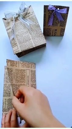 Lovely Gift Bag craft You Can Actually Make - easy craft ideas for veterans day Gift Packing Ideas Paper Bags, Paper Bag From Wrapping Paper, How To Make Gift Wrap Bag, Paper Bag Envelope Diy, Wrapping Bag Diy, Paper Craft Bags Diy, Fold Gift Bag, Present Bag Diy, Simple Gift Bag Ideas