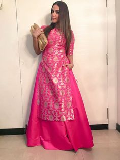 Pink dress on neha Wedding Dress Ceremony, Blush Ideas, Indian Silk Dresses, Lehenga Silk, Neha Dhupia, Lehenga Indian, Lehenga Bridesmaid, Wedding Dresses Ideas, Bridesmaid Lehenga