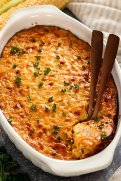 Fluffy and Delicious Corn Casserole Recipe Cornbread Creamed Corn, Spicy Cornbread Muffins, Cornbread Souffle, Easy Tuna Recipes, Spicy Cornbread, Creamy Corn Casserole, Corn Avocado Salad, Corn Casserole Recipe, Corn Dishes