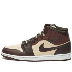 Consistently expanding the Air Jordan 1 collection, this iteration pays homage to Europe’s oldest basketball court at the Paris YMCA, dating back to 1893. Designed with premium leather on the uppers, suede overlays create a woven pattern reminiscent of the court’s herringbone wooden layout. With colours that mirror the original court’s dark wooden construction, a rubber outsole combines style with history underfoot..Leather Uppers.Lace Closure.Rubber Outsole.Style Code: FZ4359-200 Brown Retro Custom Sneakers For Streetwear, Retro Leather Basketball Shoes For Streetwear, Retro Leather Custom Sneakers For Streetwear, Urban Leather Basketball Shoes, Retro Leather Basketball Shoes For Sports, Brown Suede High-top Sneakers, Urban Jordan Shoes With Leather And Rubber Sole, Mid-top Leather Jordan Shoes, Urban Leather Jordan Shoes With Rubber Sole