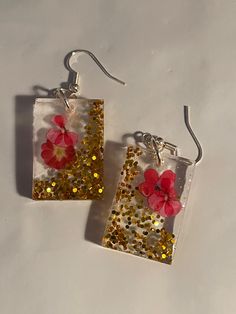 Rectangle gold glitter/red flower earrings Red Flower Earrings, Red Flower, Flower Earrings, Red Flowers, Gold Glitter, Jewelry Earrings Dangle, Etsy Earrings, Dangle Drop Earrings, Dangle Earrings