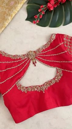 Ultimate Guide to Blouse Back Designs - Boat Neck Maggam Work Blouse Designs Latest, Bridal Blouses Designs, Blouse Designs Hand Work, New Model Blouse Designs, Wedding Blouse Design, Traditional Blouses, Blouse Back Designs, Modest Blouse